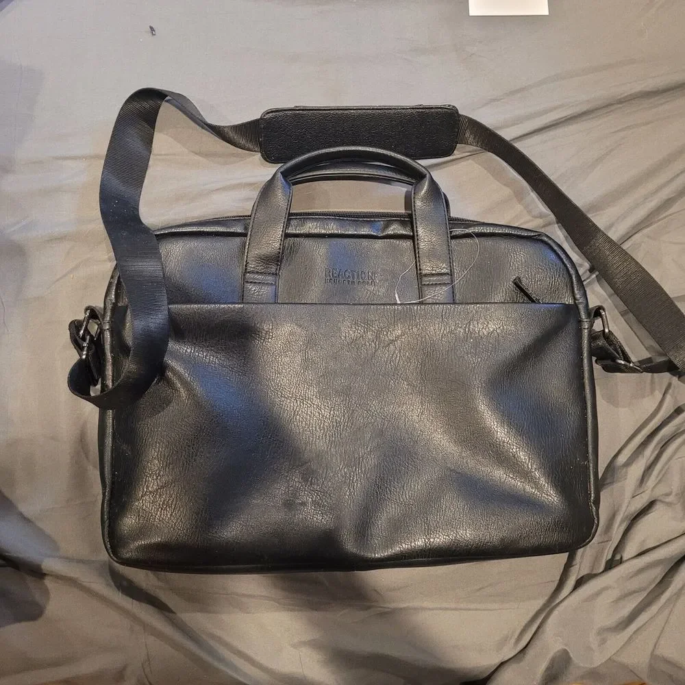 Kenneth Cole Reaction Modern Dilemma Pebbled Faux Leather 15.6